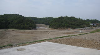 写真：安定型処分場