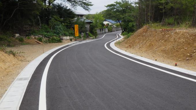 写真：完成状況（下沢町側）