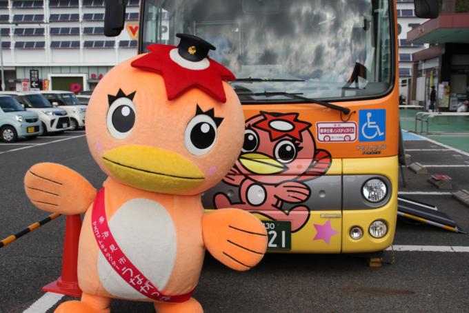 写真：バスまつりのようす1