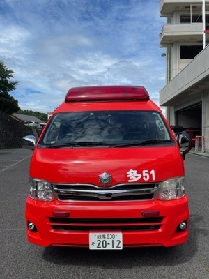写真：指揮車正面