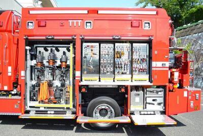 写真：救助工作車左側2