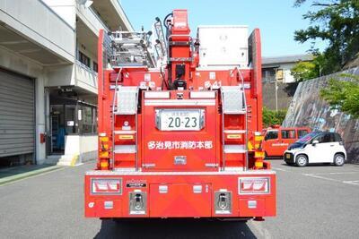 写真：救助工作車後方1