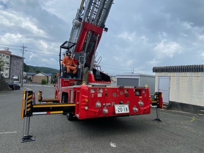 写真：梯子車後部3