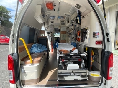 写真：車内後ろ側