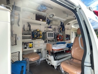 写真：救急2号車車内