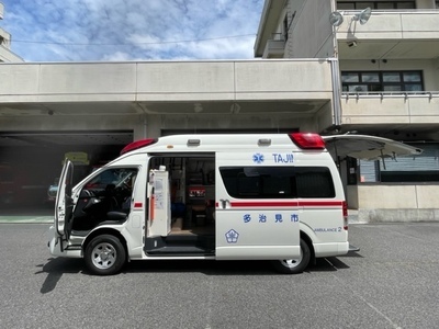 写真：左側ドア開き