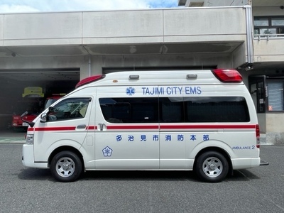 写真：救急2号車左側