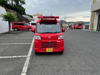 写真：支援車正面