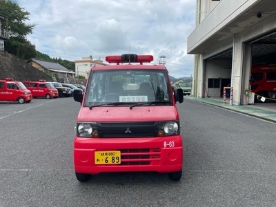 写真：支援車正面