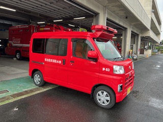 写真:査察車正面