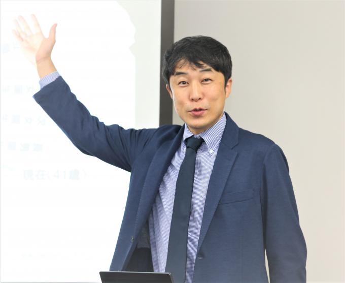 写真：水野輝彦氏