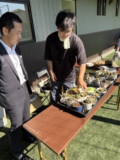 写真：森のわらべ朝市の様子