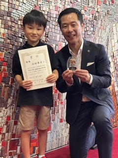 写真：全国小学生倉敷王将戦に出場者　表敬訪問の様子