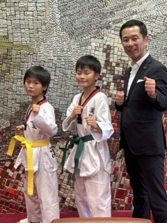写真：全日本ジュニアテコンドー選手権大会出場選手　表敬訪問の様子