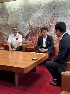 写真：多治見駅長あいさつ