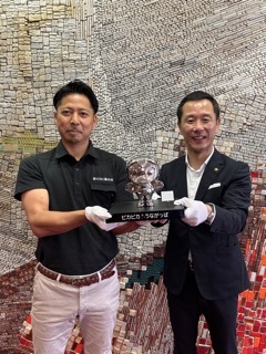 写真：ピカピカうながっぱ寄贈の様子