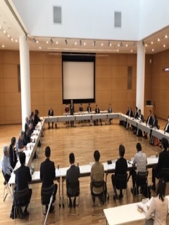 写真：国際陶磁器フェスティバル美濃実行委員会 理事会