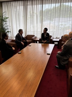 写真：大日本土木岐阜本店長と面談