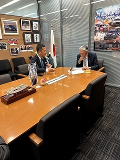 写真：古屋圭司衆議院議員と面談