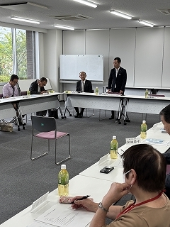 写真：第1回青少年まちづくり市民会議理事会