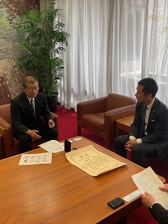 写真：表敬訪問（創意工夫功労賞　株式会社TYK）1