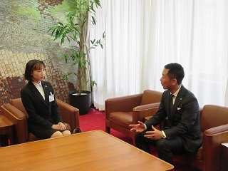 写真：表敬訪問（JICA海外協力隊派遣者）1