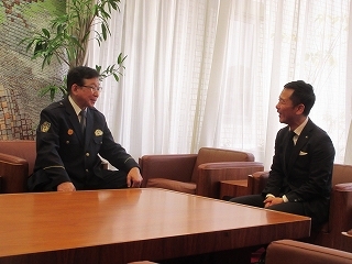 写真：面談（多治見警察署長）