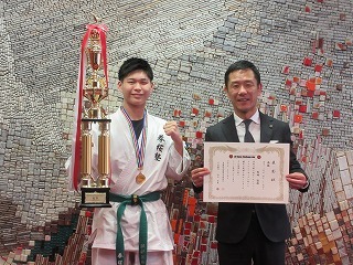 写真：表敬訪問（オールジャパンチャレンジカップ出場者）