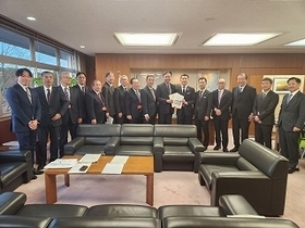 写真：東濃西部都市間連絡道路建設推進協議会要望活動3