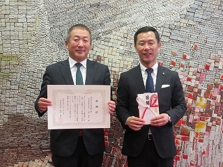 写真：大島電氣工事からの寄附に対する感謝状贈呈式