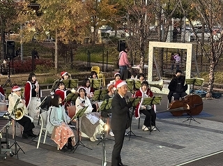 写真：虎渓用水広場イルミネーション点灯式