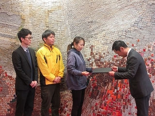 写真：孤立死ゼロ 虐待死ゼロのまち協力隊への感謝状授与式