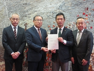 写真：岐阜県設備工業会から要望書受理