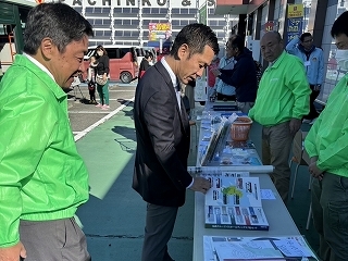 写真：バスまつり