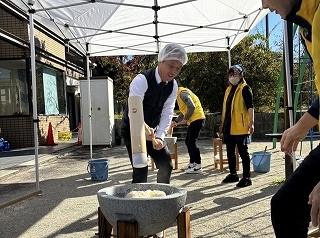 写真：精華校区第31回餅つき大会