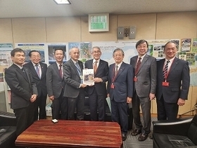 写真：東濃西部都市間連絡道路建設推進協議会要望活動（草野砂防部長）