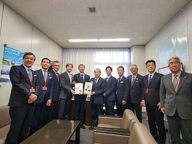 写真：国土交通省道路局訪問1