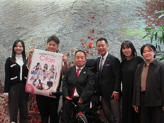 写真：福祉フリーマガジン「C-fan」インタビュー