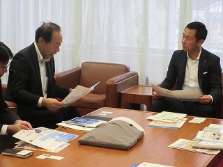 写真：面談（太平洋工業株式会社）