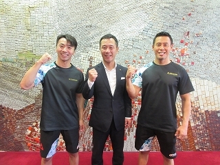 写真：表敬訪問（日本スポーツマスターズ水泳競技出場者）