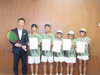 写真：表敬訪問（全日本小学生ソフトテニス選手権大会出場者）