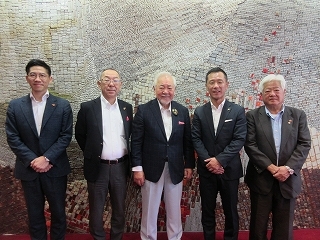 写真：面談（ライオンズクラブ国際協会「334-B地区」ガバナーら）
