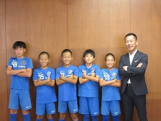 写真：表敬訪問（U-12ジュニアサッカーワールドチャレンジ2024出場者）