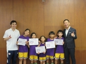 写真：表敬訪問（アジアジャンプロープ選手権大会出場者ら）2