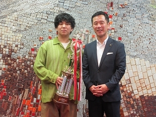 写真：表敬訪問（HAPPY&nbsp;GROOMING&nbsp;CONTEST優勝者）