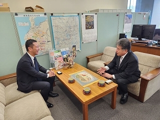 写真：訪問（岐阜県東京事務所長）
