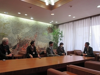 写真：面談（日本郵便岐阜県東美濃地区連絡会地区統括局長ら）