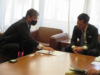 写真：面談（岐阜県東部広域水道事務所長）