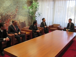 写真：面談（東濃鉄道株式会社取締役社長ら）