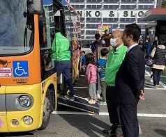 写真：バスまつり